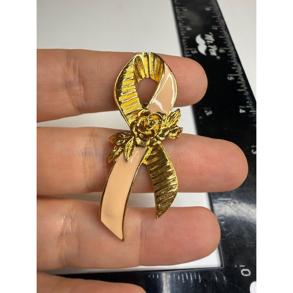 Avon Gold Tone Peach Enamel Awareness Ribbon Rose Pin Brooch